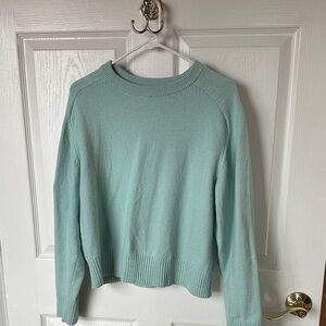 Banana Republic Light Green Crew Neck Sweater